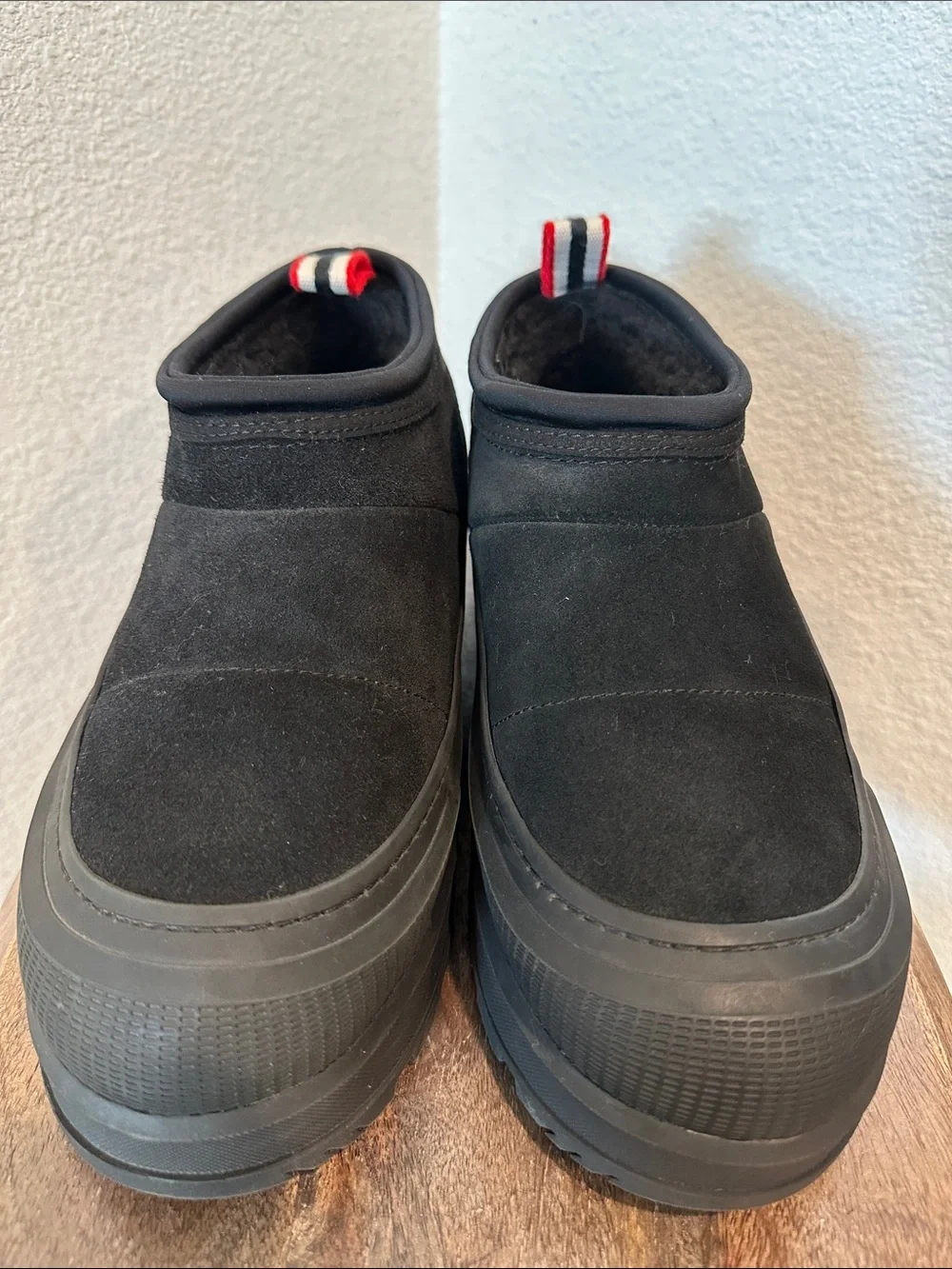 HUNTER Askern Waterproof Suede Platform Bootie In Black Size 9